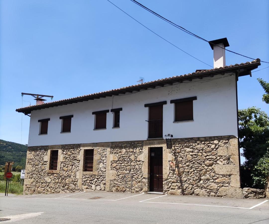Casa Rural Puerta Del Sol II De 2 Habitaciones 坎德拉里奥 外观 照片